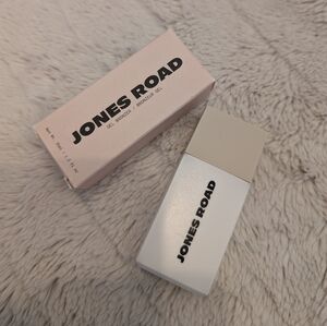 NIB jones road gel bronzer